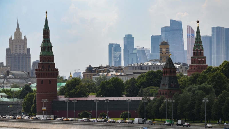 Москвичей предупредили о грозе и порывистом ветре