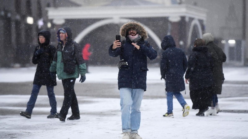 В Москве предупредили о метели, гололедице и ветре до 17 метров в секунду